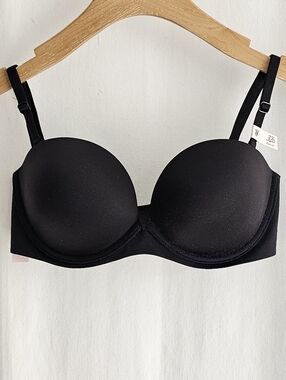 Victoria's Secret INVISIBLE Black Strapless Push-up Bra